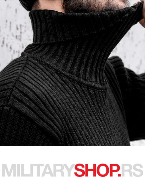 Crni pulover džemper sa visokom kragnom
