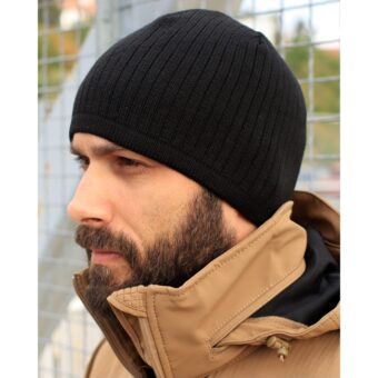 Blanko Crna Zimska Kapa od Akrila